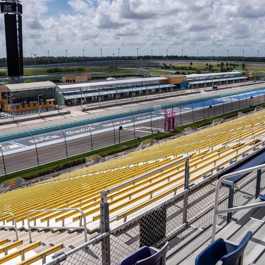 Homestead-Miami Speedway - Section Speedway Club 334 Seat View