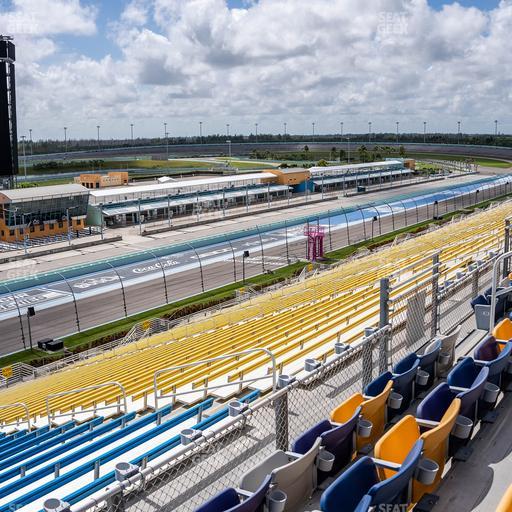 Homestead-Miami Speedway - Section Speedway Club 335 Seat View