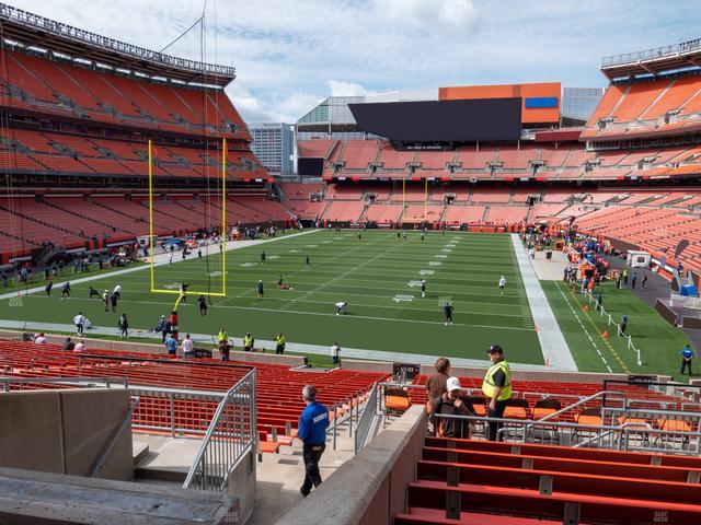 Huntington Bank Field - Section 121 B Seat View