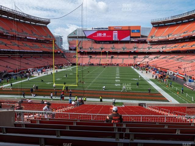 Huntington Bank Field - Section 121 Seat View