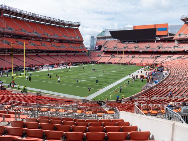 Huntington Bank Field - Section 124 Seat View