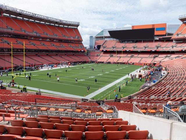 Huntington Bank Field - Section 124 Seat View