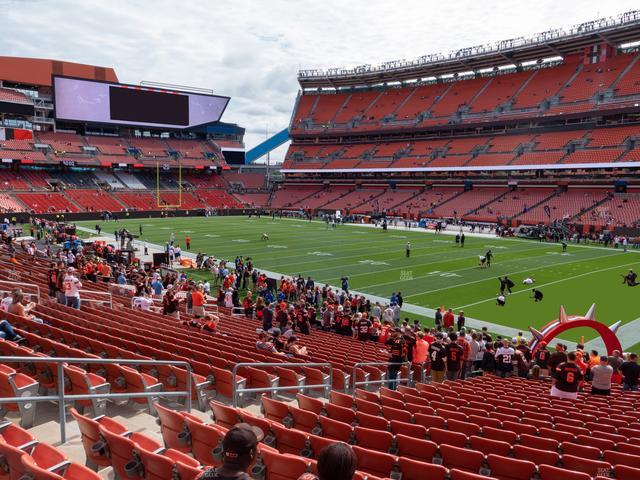 Huntington Bank Field - Section 139 Seat View