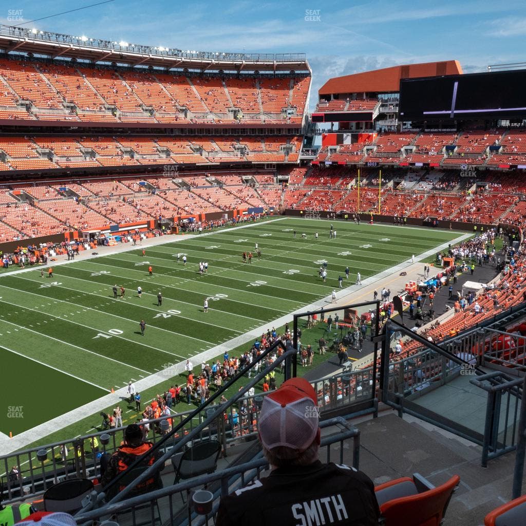 Huntington Bank Field - Section Club 302 Seat View