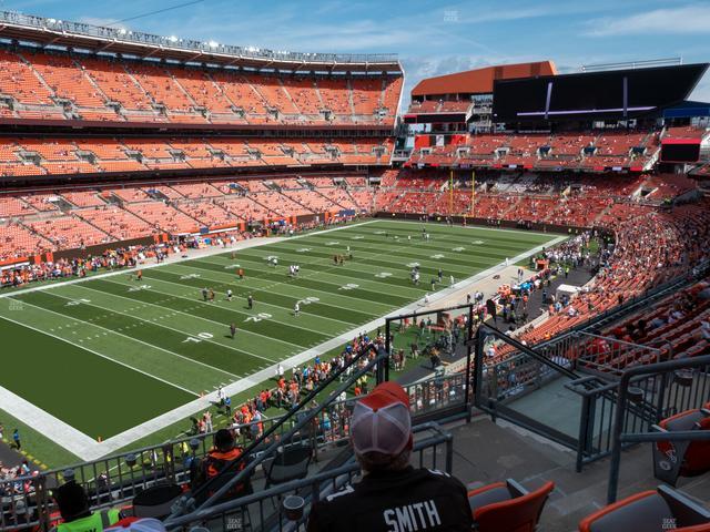 Huntington Bank Field - Section Club 302 Seat View