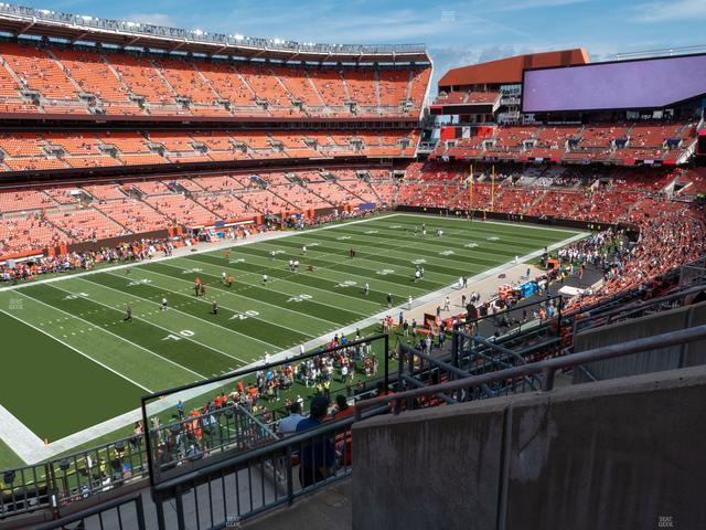 Huntington Bank Field - Section Club 303 Seat View