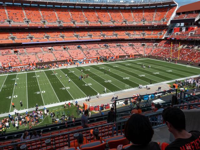 Huntington Bank Field - Section Club 306 Seat View