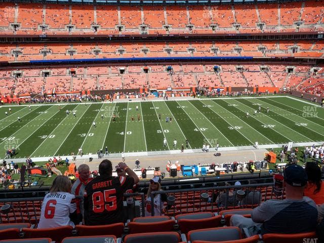 Huntington Bank Field - Section Club 308 Seat View