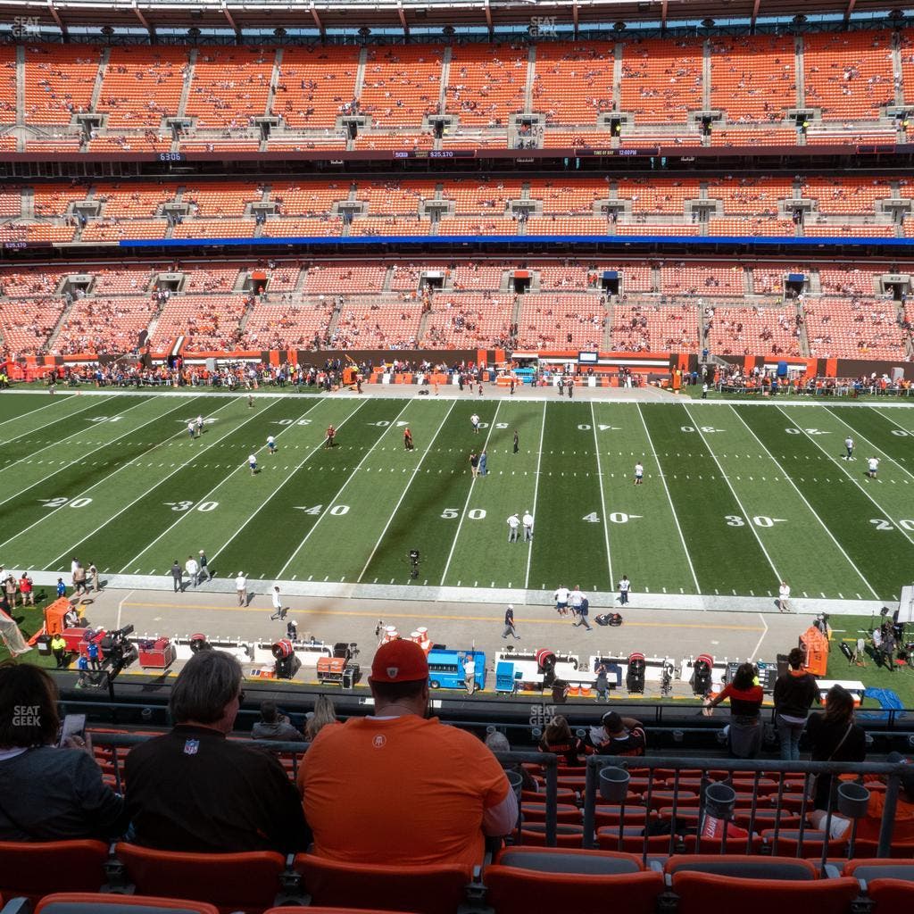 Huntington Bank Field - Section Club 309 Seat View