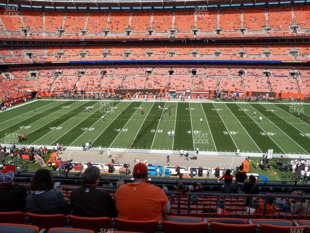 Huntington Bank Field - Section Club 309 Seat View