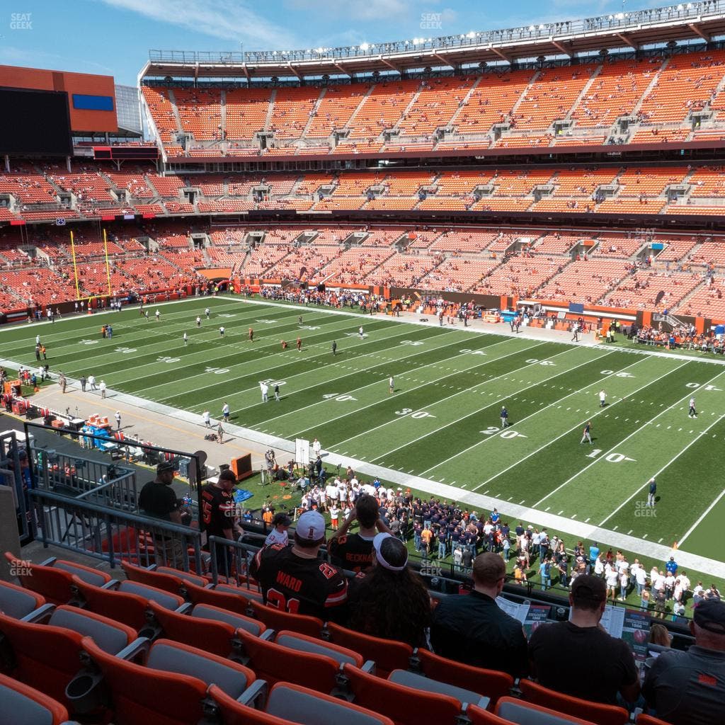 Huntington Bank Field - Section Club 313 Seat View