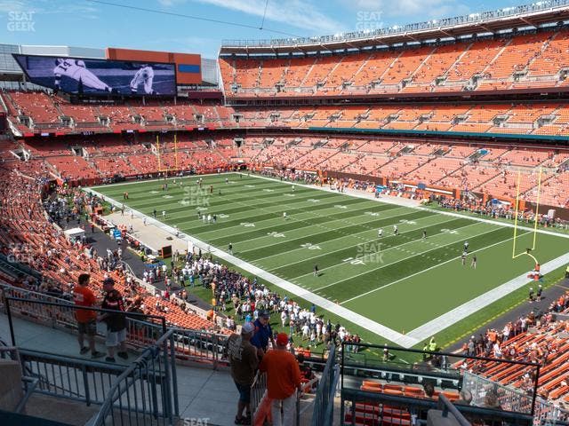 Huntington Bank Field - Section Club 316 Seat View
