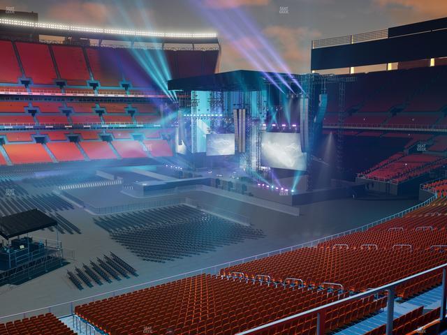 Huntington Bank Field - Section Club 332 Seat View