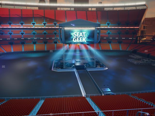 Huntington Bank Field - Section Club 333 Seat View