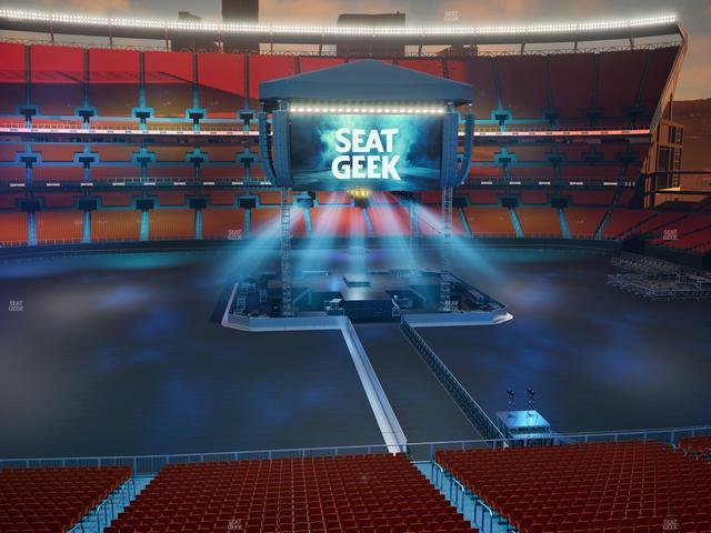 Huntington Bank Field - Section Club 333 Seat View