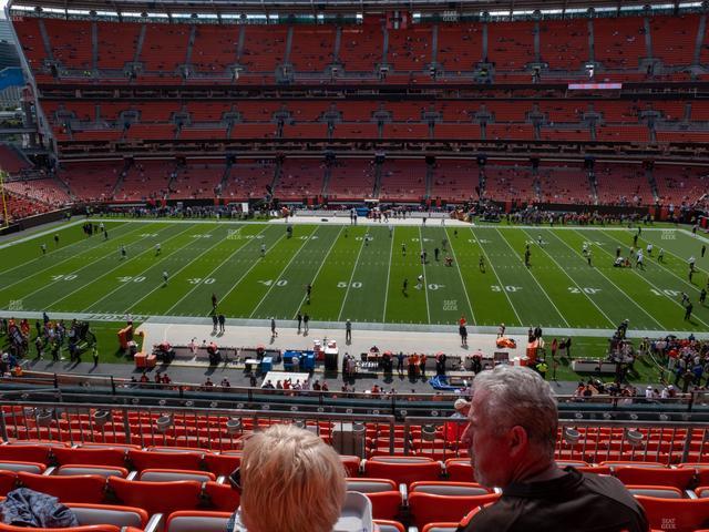 Huntington Bank Field - Section Club 334 Seat View