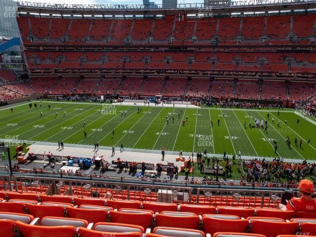 Huntington Bank Field - Section Club 335 Seat View