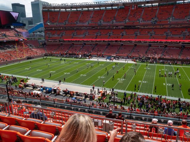 Huntington Bank Field - Section Club 336 Seat View