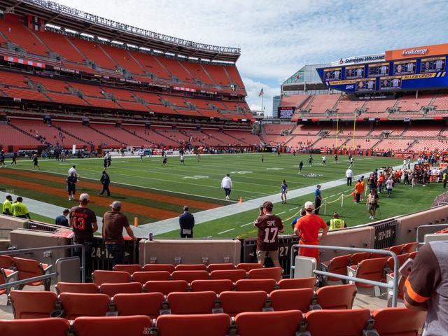 Huntington Bank Field - Section Field 27 Seat View