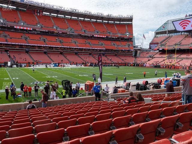Huntington Bank Field - Section Field 32 Seat View