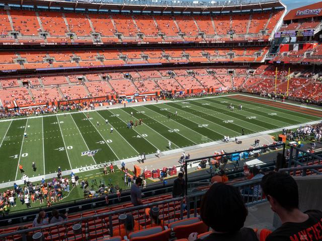 Huntington Bank Field - Section Suite 212 Seat View