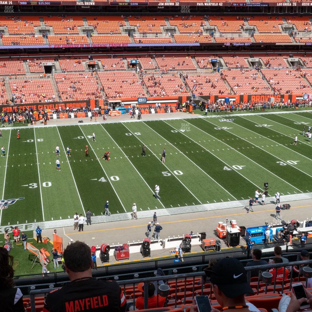 Huntington Bank Field - Section Suite 213 Seat View