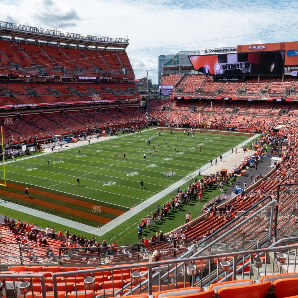Huntington Bank Field - Section Suite 242 Seat View