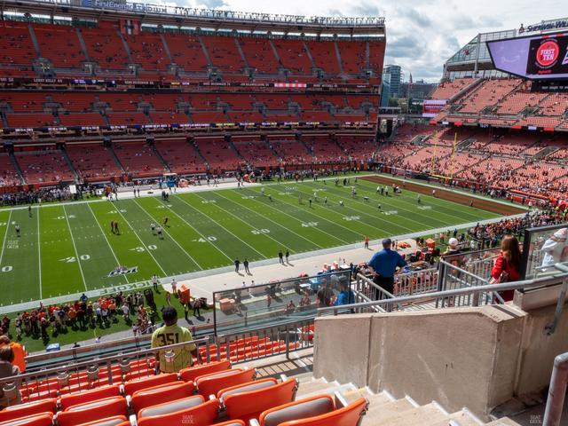 Huntington Bank Field - Section Suite 254 Seat View
