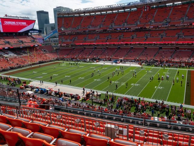 Huntington Bank Field - Section Suite 272 Seat View