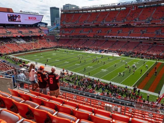 Huntington Bank Field - Section Suite 276 Seat View