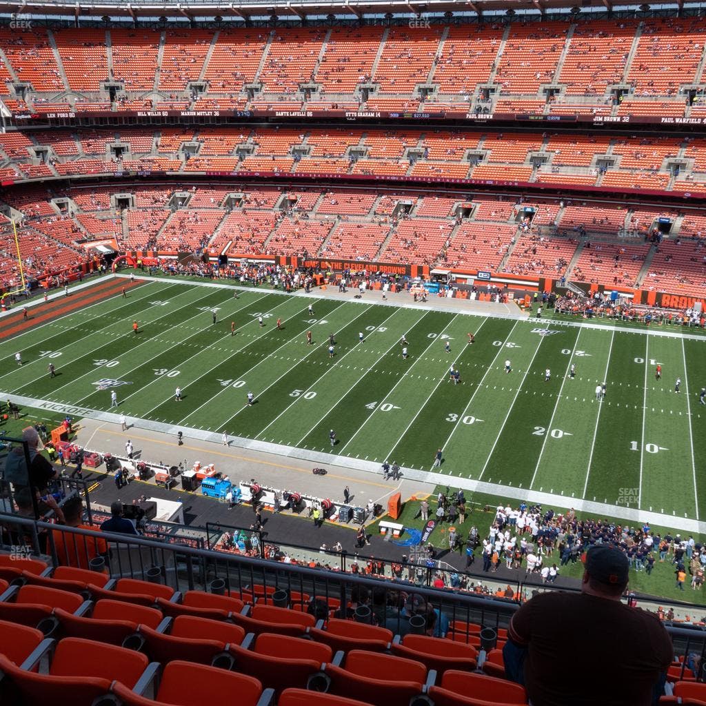 Huntington Bank Field - Section Suite 423 Seat View