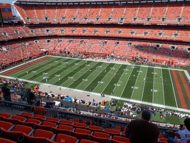 Huntington Bank Field - Section Suite 423 Seat View