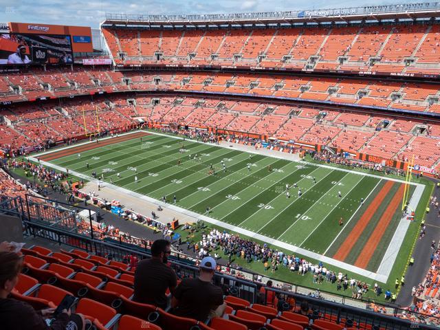 Huntington Bank Field - Section Suite 427 Seat View
