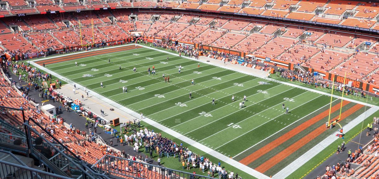 Huntington Bank Field - Section Suite 432 Seat View