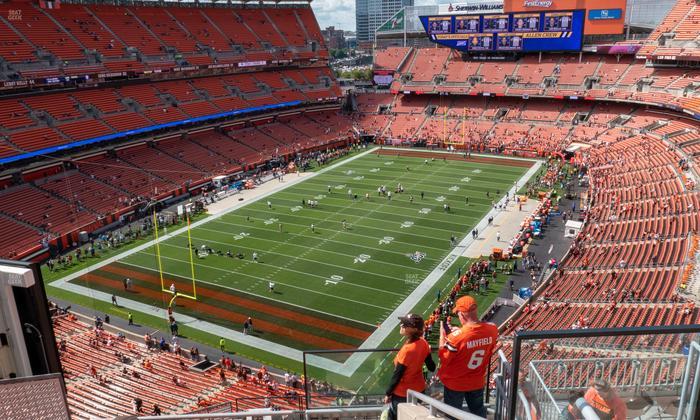 Huntington Bank Field - Section Suite 444 Seat View