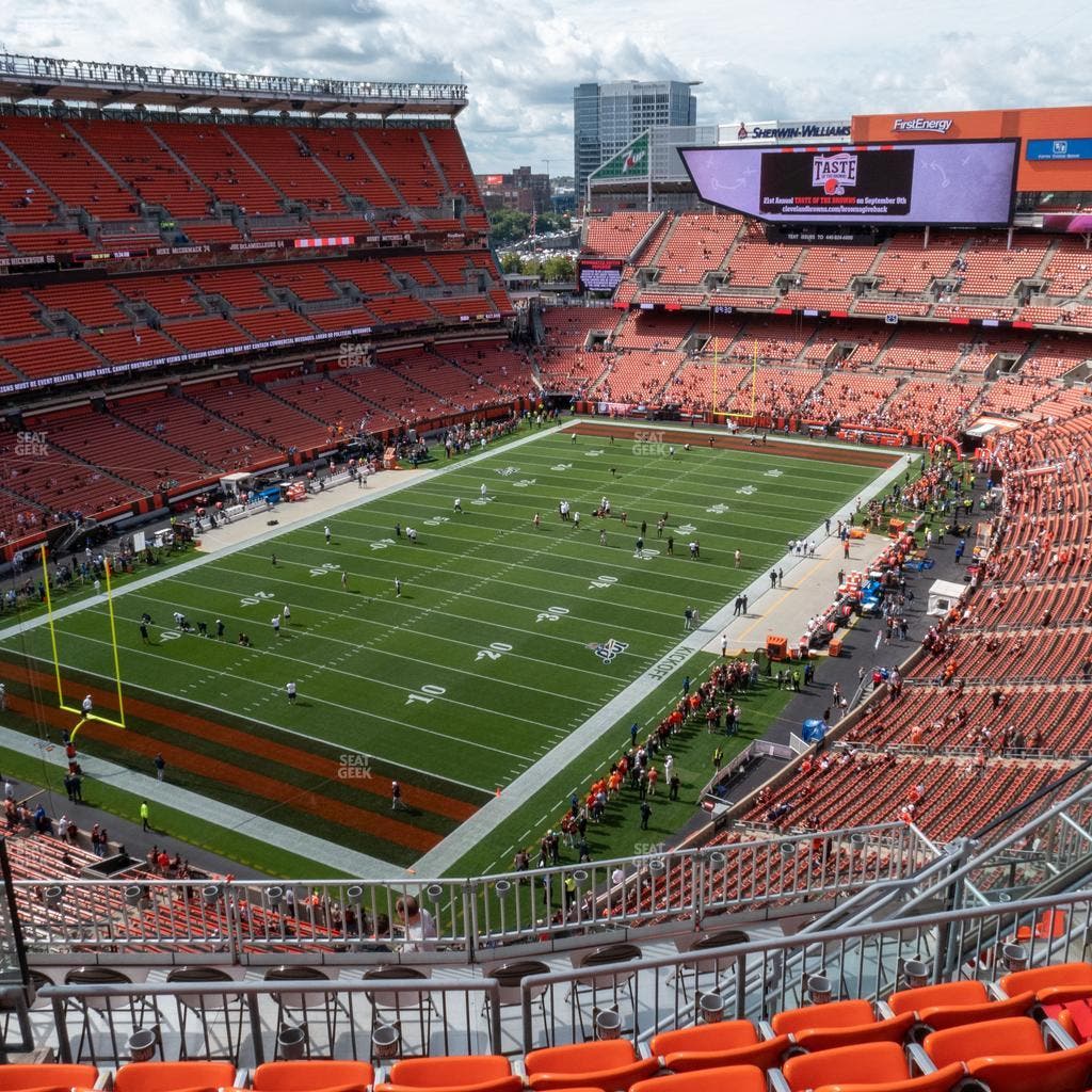 Huntington Bank Field - Section Suite 445 Seat View