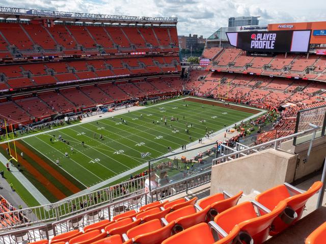 Huntington Bank Field - Section Suite 454 Seat View
