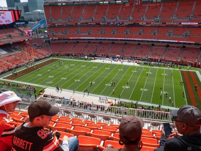 Huntington Bank Field - Section Suite 475 Seat View