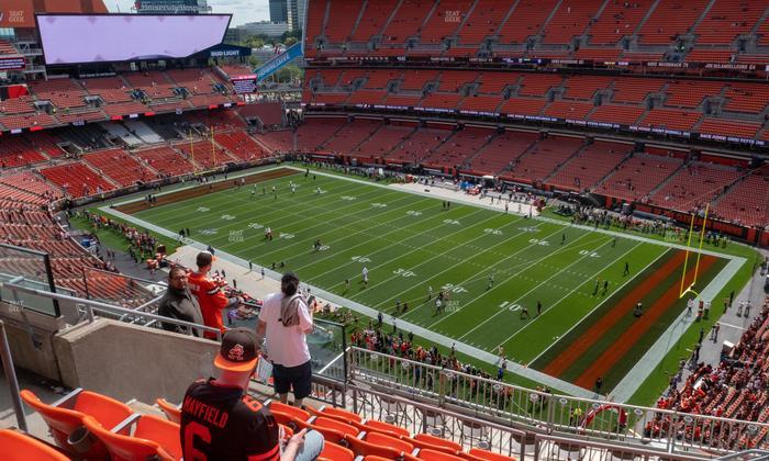 Huntington Bank Field - Section Suite 484 Seat View