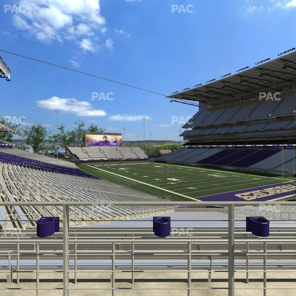 Husky Stadium - Section 122 Seat View