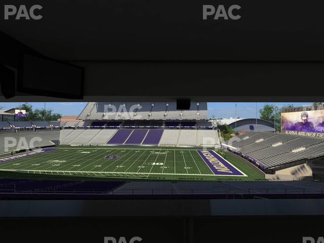 Husky Stadium - Section Club Husky 204 Seat View