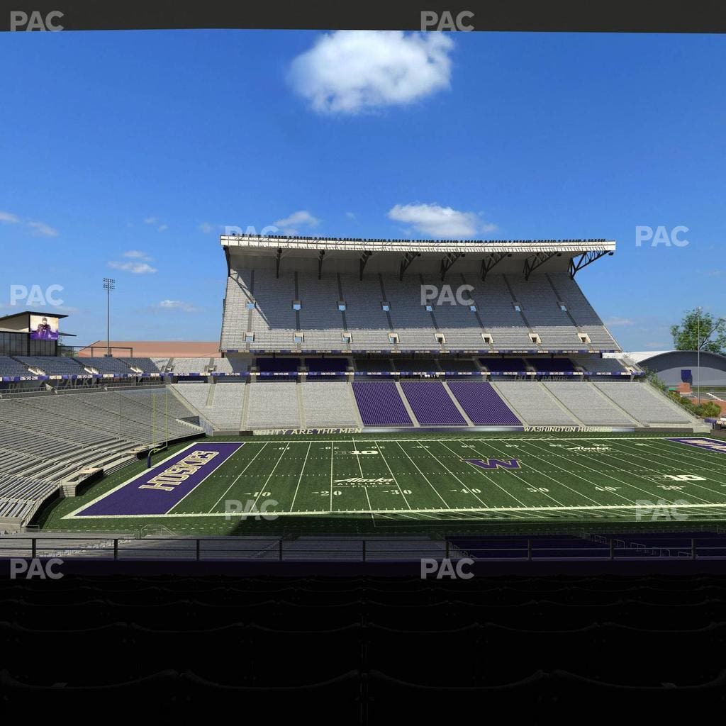 Husky Stadium - Section Club Husky 208 Seat View