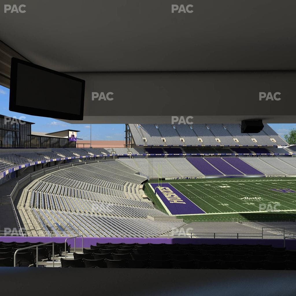 Husky Stadium - Section Club Husky 211 Seat View
