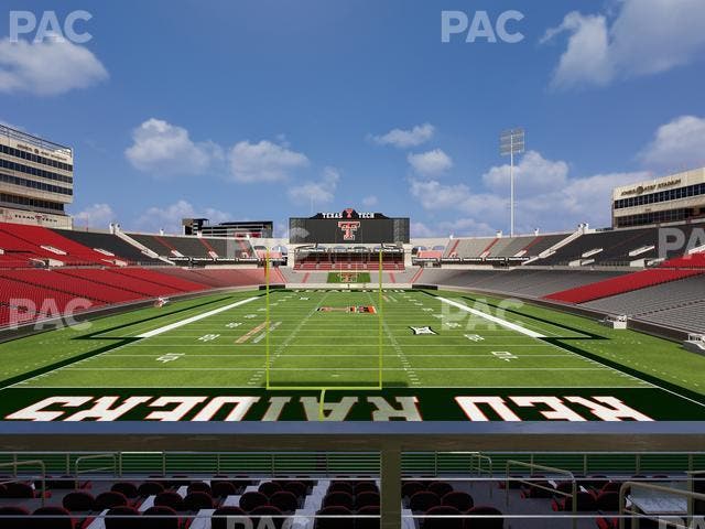 Jones AT&T Stadium - Section 28 Seat View