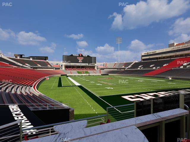 Jones AT&T Stadium - Section 32 Seat View