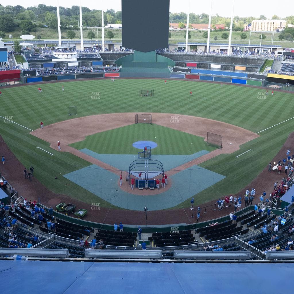 Kauffman Stadium - Section 420 R Seat View