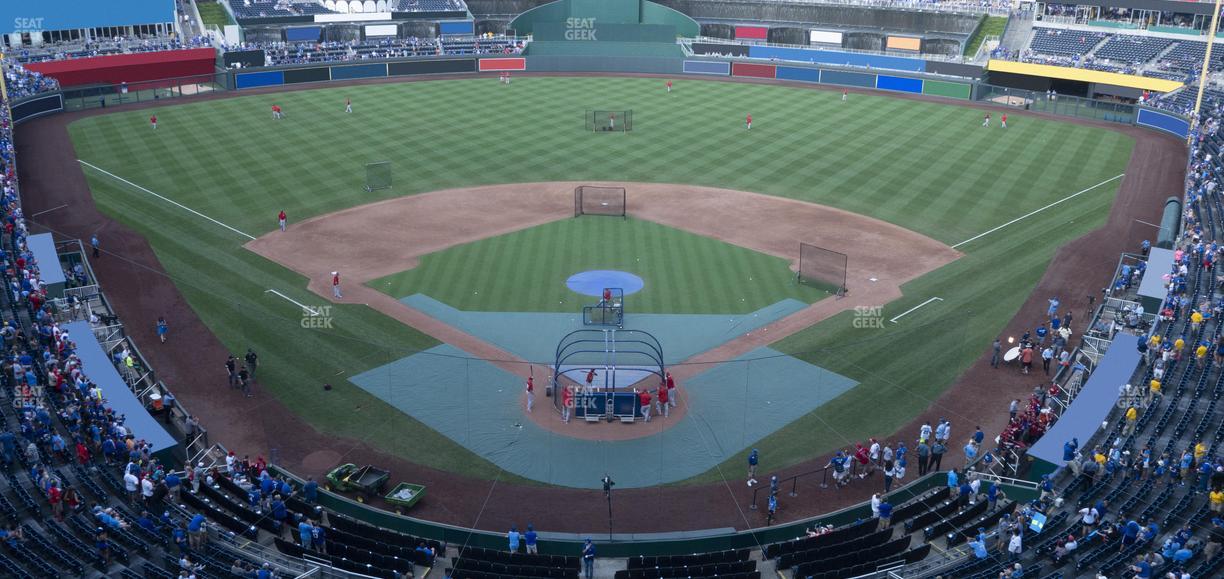 Kauffman Stadium - Section 420 R Seat View