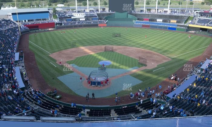 Kauffman Stadium - Section 421 R Seat View