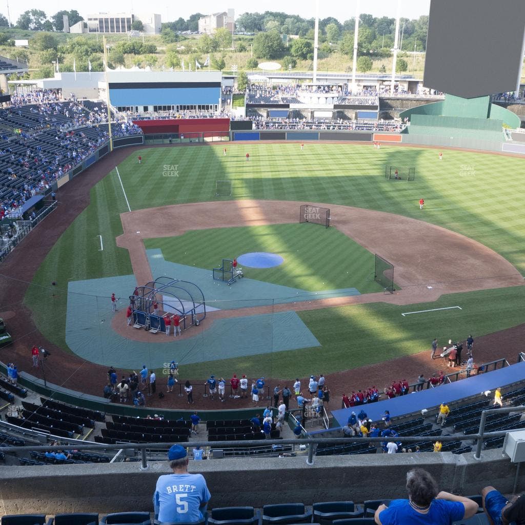 Kauffman Stadium - Section 425 R Seat View