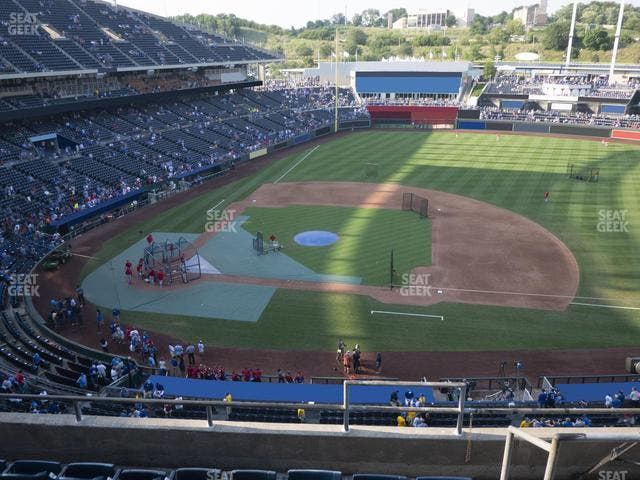 Kauffman Stadium - Section 429 R Seat View